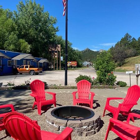 The Brookside Motel / Mt. Rushmore Keystone Luaran gambar