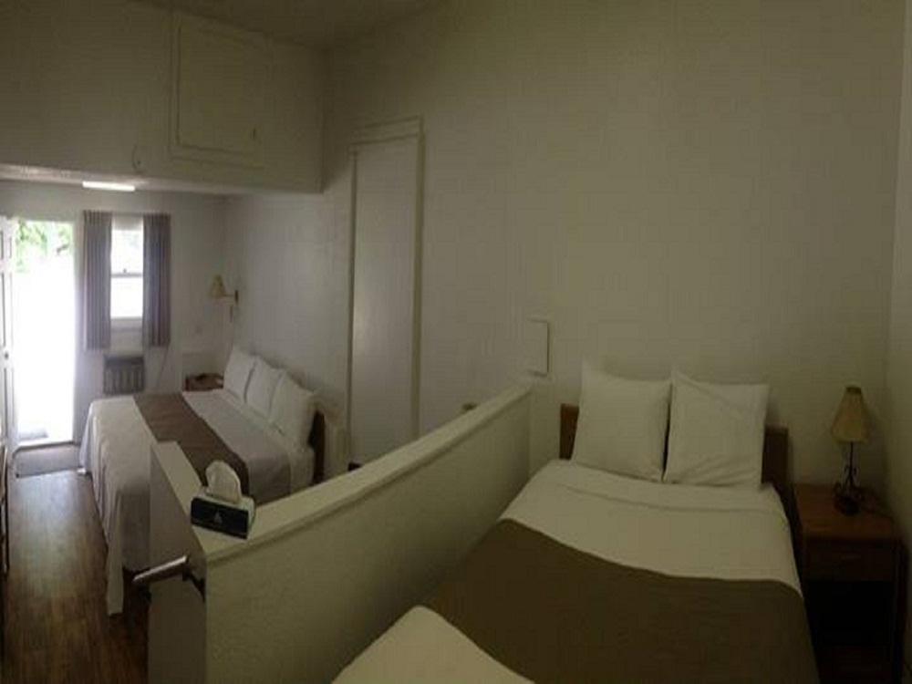 The Brookside Motel / Mt. Rushmore Keystone Luaran gambar
