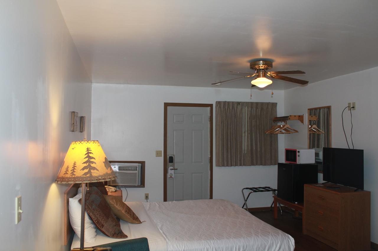 The Brookside Motel / Mt. Rushmore Keystone Luaran gambar